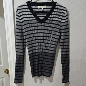 Jones New York Black and Gray V-Neck Sweater